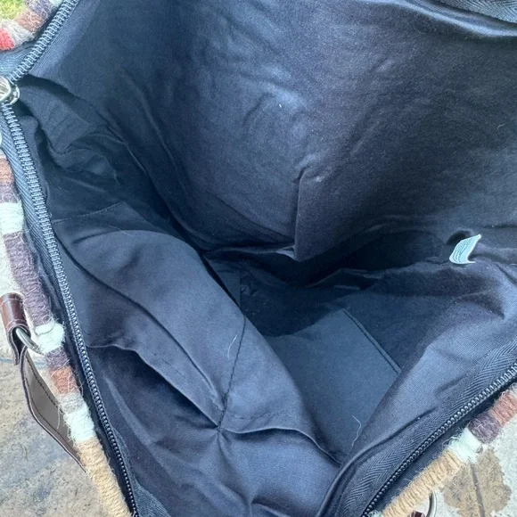 Southwestern Wool Hand Bag - Picture 5 of 5